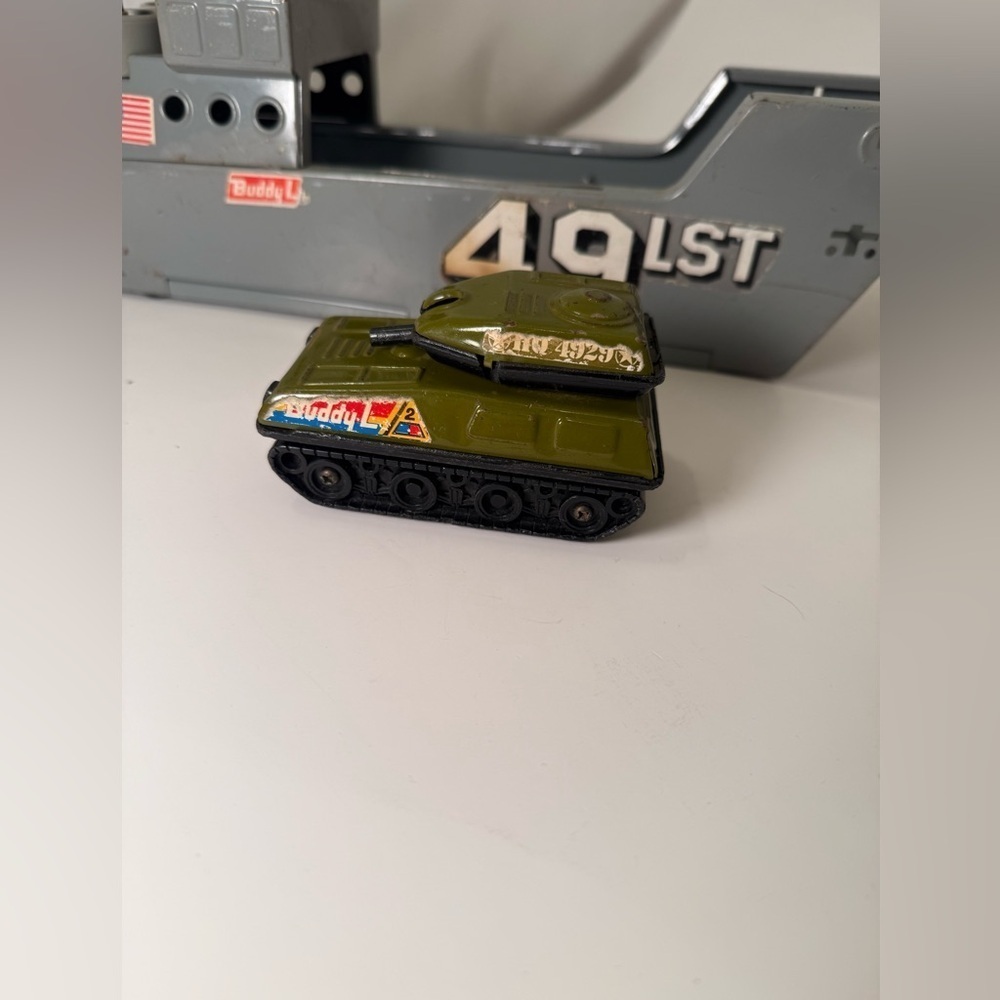 Vintage Buddy L Metal Navy 49 LST Carrier And Buddy Metal Army Tank! - Picture 3 of 7